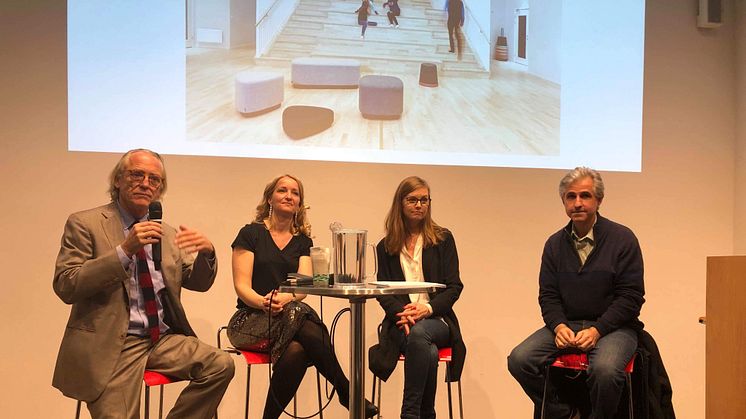 Paneldebatt  på the American Institute of Architects i New York. Från vänster arkitekt Andrew Bartle, Lekolars Sara Gustafsson,  arkitekt Åsa Machado och arkitekt Peter Lippman.