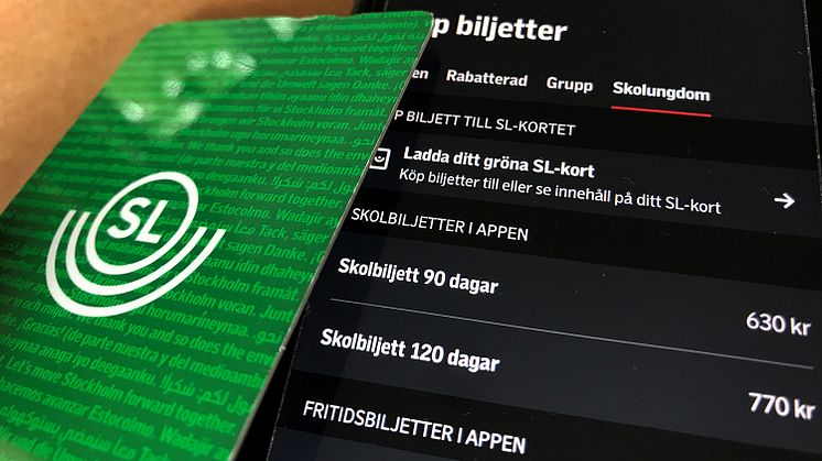 Från den 22 december reser barn upp till 11 år reser gratis med vuxen. Köp din biljett i SL-appen.