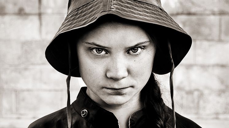 Greta Thunberg porträtterad av Albert Wiking till We Have A Dream, alldeles innan hon med segelbåt tog sig till USA.