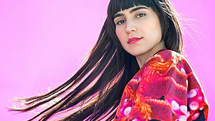 Laleh med popband och symfoniorkester till Linköping