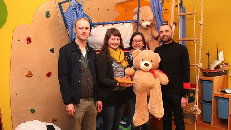 Ronny Valdorf, Martha Neupert, Kerstin Stadler und Daniel Walther zur Spendenübergabe im Kinderhospiz