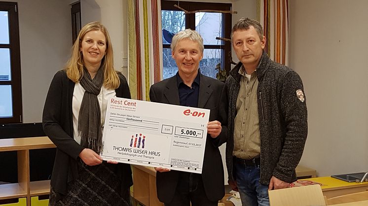 Hilfsfonds der E.ON-Mitarbeiterinnen und -Mitarbeiter unterstützt Thomas Wiser Haus in Regenstauf