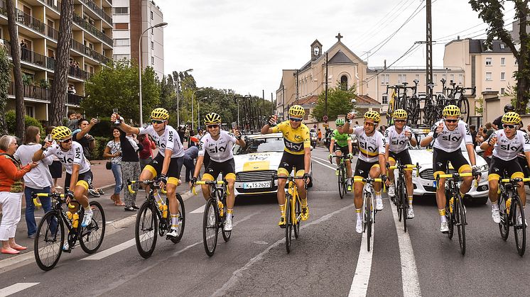 Ford_2017_Tour_de_France_Yellow_1