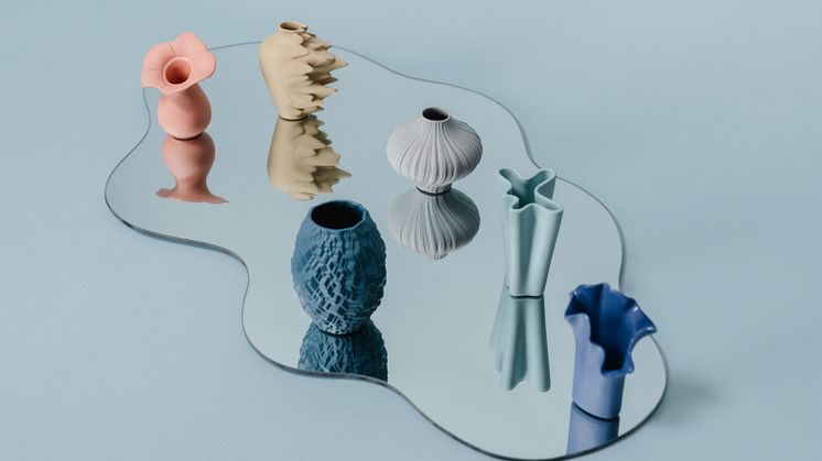 In neuen Farben: Mini Vasen treffen auf großes Design