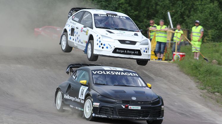 Andra raka rallycrossegern för Johan Kristoffersson och Volkswagen Dealer Team KMS