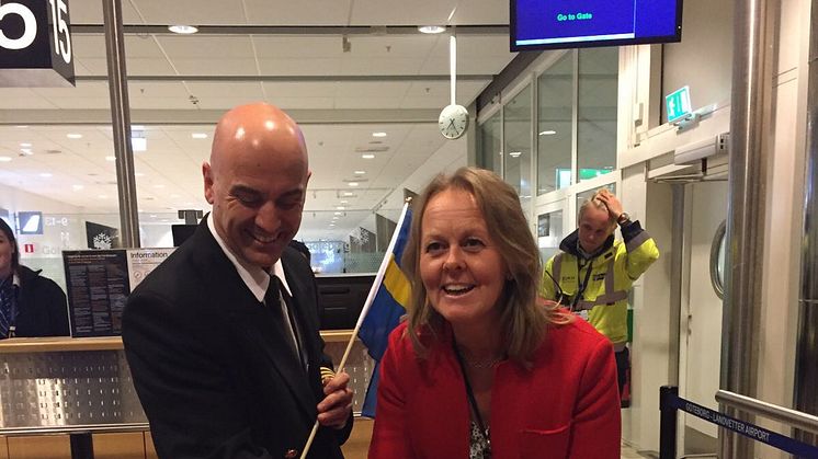 Landvetters flygplatsdirektör Charlotte Ljunggren invigde den nya flyglinjen