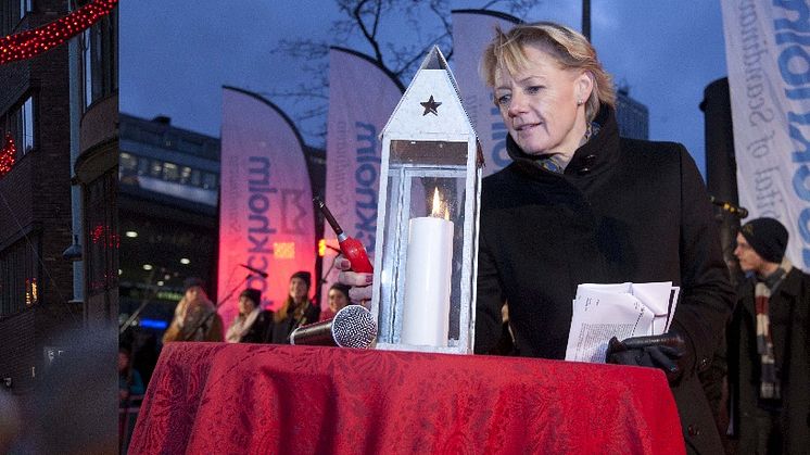 Ulla Hamilton (M): Årets julbelysning för Stockholm City invigd