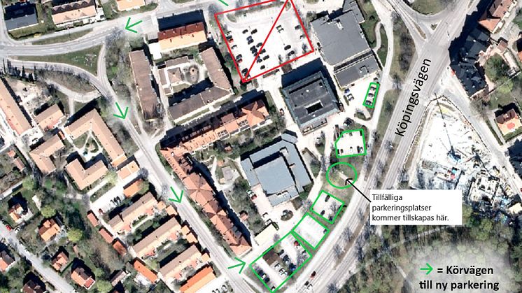 Coop-parkeringen (den röda rutan) stängs den 6 april. Den 1 april görs parkeringsplatserna längs Köpingsvägen tillgängliga för alla.