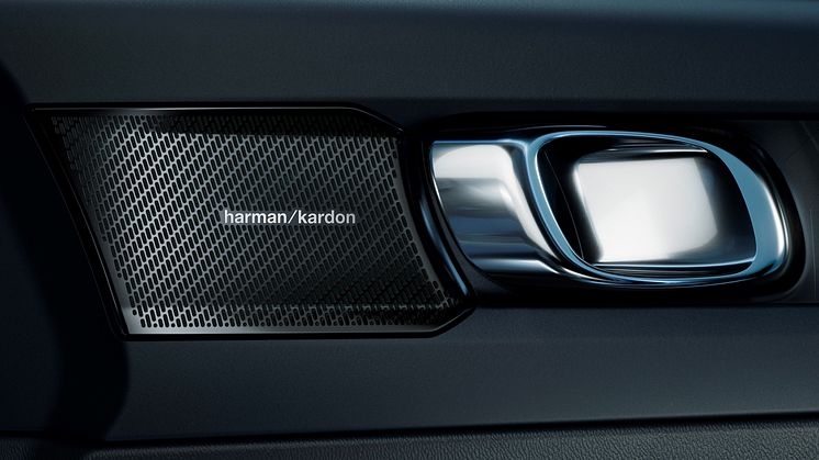 Volvo C40 Recharge harman/kardon pg