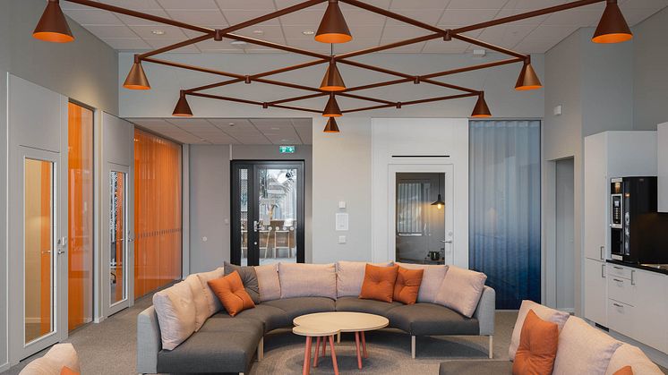 INAB:s kontor har utformats med ett starkt hållbarhetsfokus och är dessutom nominerat till Sveriges snyggaste kontor. Foto: Jonas Westling