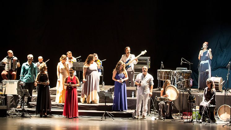 Kardeş Türküler - folkmusik i orkesterformat till Gävle Konserthus 
