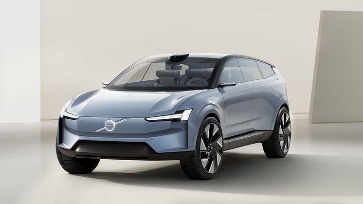 Volvo Concept Recharge.jpg