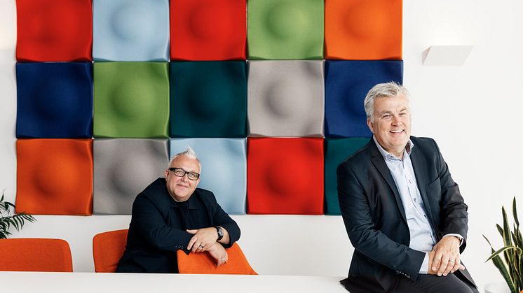 Offecct växer och möblerar om för att möta framtiden, berättar företagets designchef Anders Englund (till vänster) och vd Kurt Tingdal (till höger).