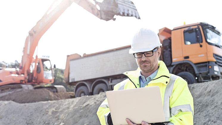 – För att du i framtiden ska kunna ta uppdrag hos stora aktörer via upphandling så kommer de att kräva att din verksamhet lever upp till BEAst-standarder, säger Johan Verner, Hogias expert inom logistiksystem i byggbranschen.