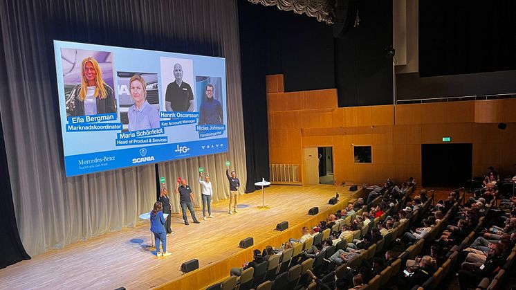 Under Elmia Lastbils skoldag deltog nära 3 500 ungdomar från gymnasium runtom i södra Sverige.