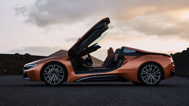 BMW i8 Roadster