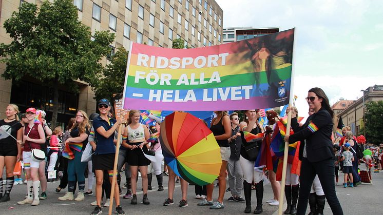 Svenska Ridsportförbundet i Prideparaden
