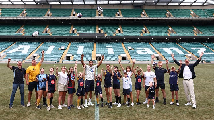 Players and supports from from Teddington RFC alongside rugby legends Rachael Burford Anthony Watson Marlie Packer and Will Greenwood.jpg