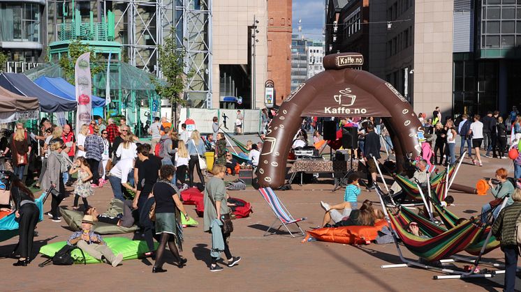 I 2015 ble kaffepausen hyllet med NM i Slappa på Aker Brygge