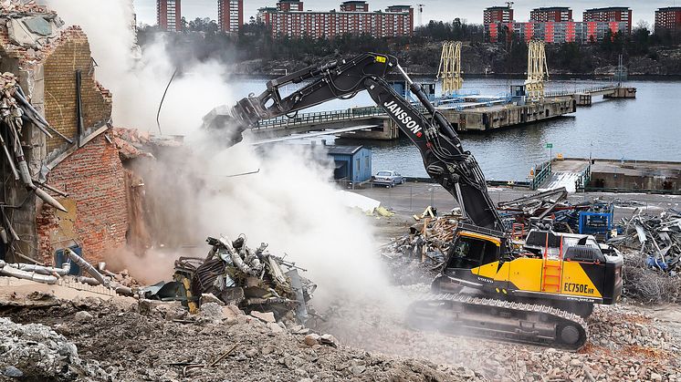 Volvos jätte har jobb i två år framåt