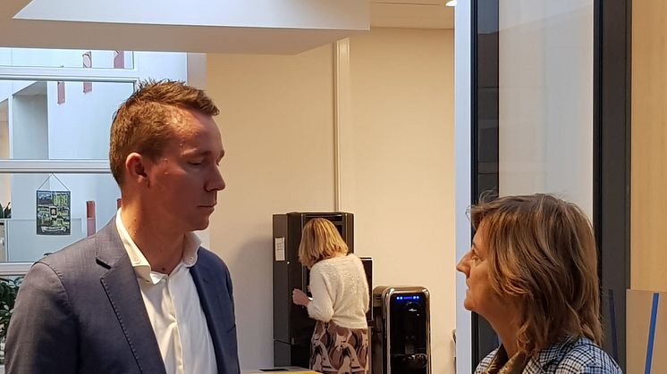 Vlaams Minister Jo Brouns bezoekt Familiehulp-opleiding ‘verzorgende/zorgkundige’ voor anderstaligen
