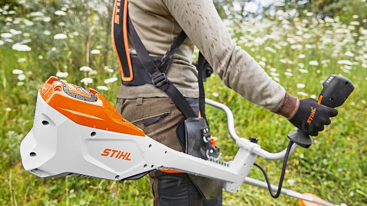 Ny produktserie med proffsmaskiner från STIHL – för effektiv och bekväm park- och grönyteskötsel