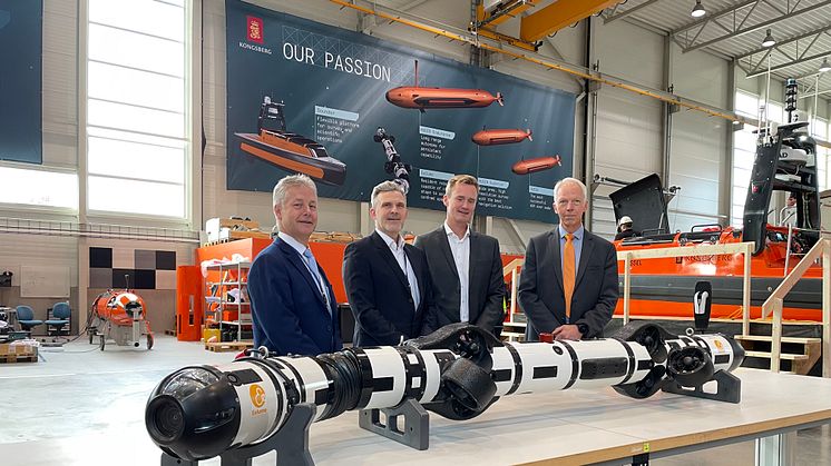 Argeo has signed the first commercial contract for Eelume’s snake robot technology. From left: Atle Gran, Kongsberg Maritime; Trond Crantz, Argeo; Thomas Nygaard, Kongsberg Maritime; Morten Bjerkholt, Eelume