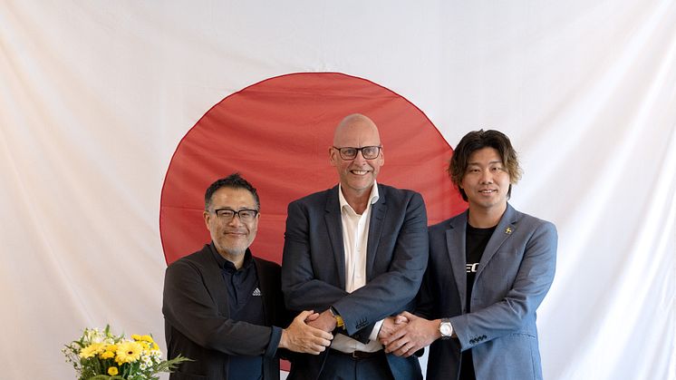 engcon signs agreements in Japan