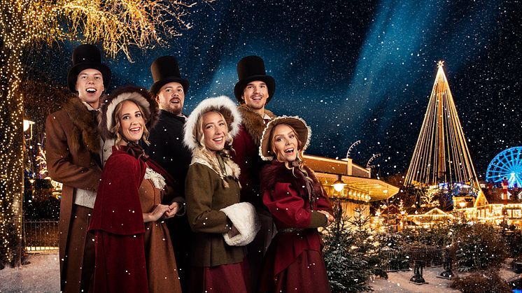 Lisebergs julkör uppträder varje dag på Lilla Scenen i Hamnområdet