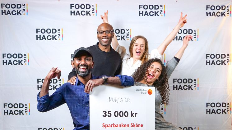 Vinnarna av Food Hack 2023 Nonger. Eric Deoul Raj - Sri Lanka,  Ismail Eyamba - United Kingdom, Malin Eklund - Sweden, María de los Angeles Palomo Fuentes - Guatemala.