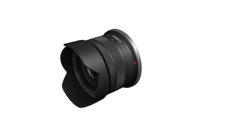 RF-S 10-18mm F4.5-6.3 IS STM_Front_Slant_with_hood