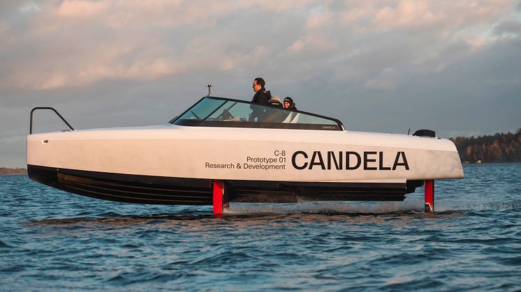 Candela C-8 maiden flight