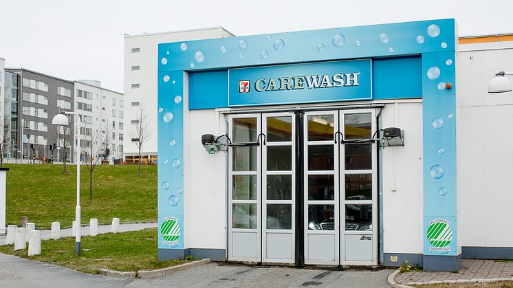 Shell/7-Eleven är den kedja i Sverige med flest Svanenmärkta biltvättar.