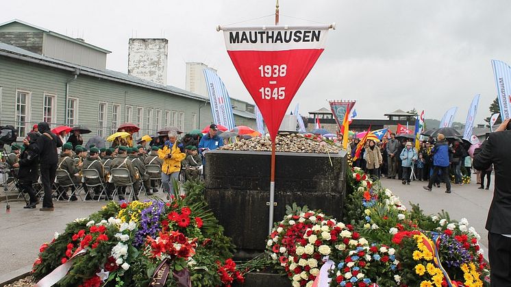 Svensk minnestavla uppsatt koncentrationslägret Mauthausen