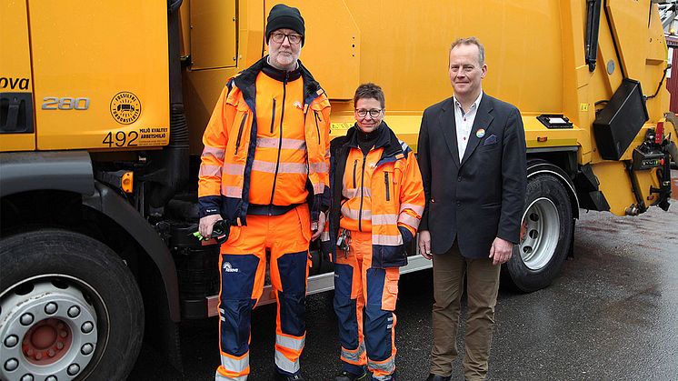 Johan Pehrson arbetsmarknads- och integrationsminister tillsammans med Ann-Sofie Hermansson och Anders Åström Renova.