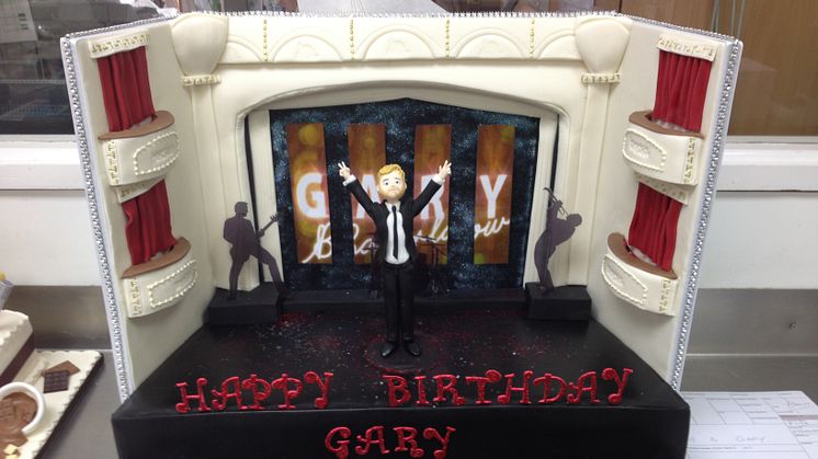 Gary Barlow cake