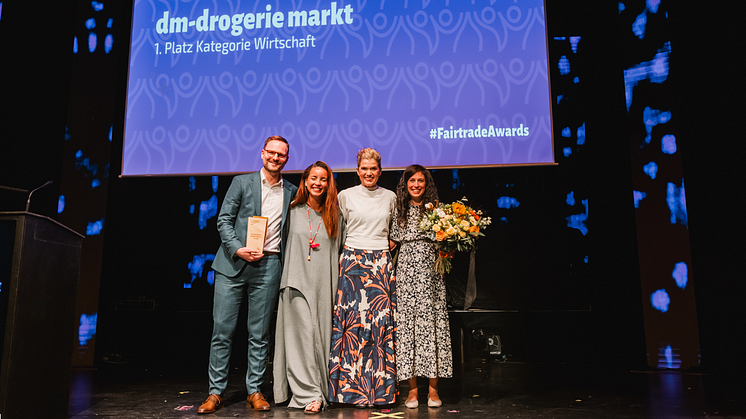 dmBio gewinnt Fairtrade Award 2024 in der Kategorie „Wirtschaft“