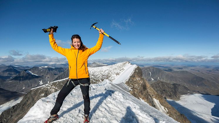 Renata Chlumska, svensk äventyrare, bergsbestigare och föreläsare på toppen av Kebnekaise