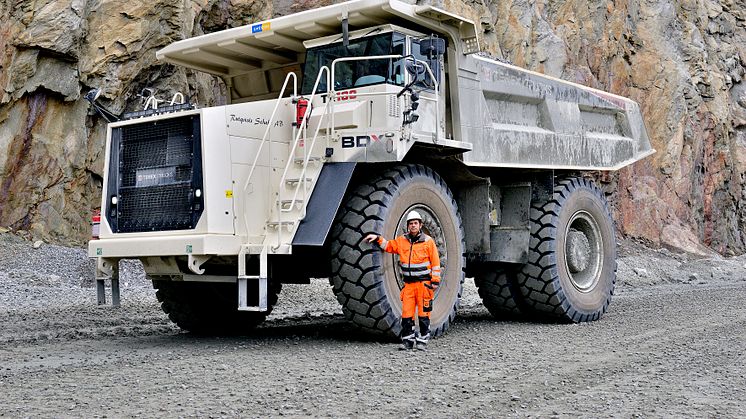 Swecon har redan sålt den första tipptrucken från Terex Trucks - en TR100 till Rutqvists Schakt AB