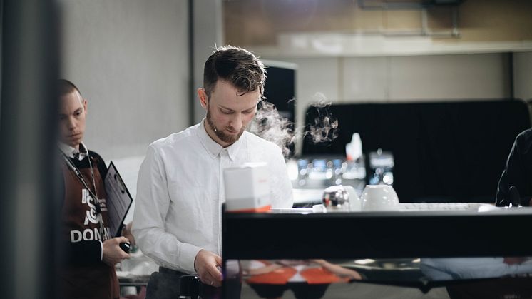 Adrian Berg, norgemester i klassisk barista 2019