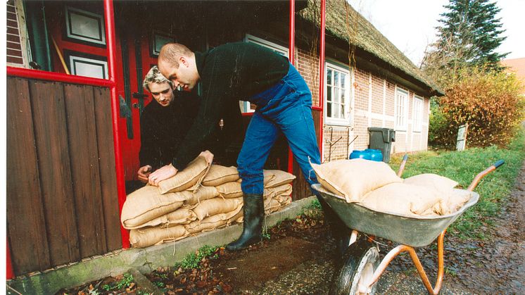 Gegen die finanziellen Folgen von Starkregen und anderen Naturgefahren ist eine leistungsstarke Elementarversicherung hilfreich. Foto: SIGNAL IDUNA