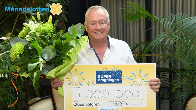 Claes Löfgren fick komma till Stockholm och dra sin vinst i Månadslottens SUPER-dragning.