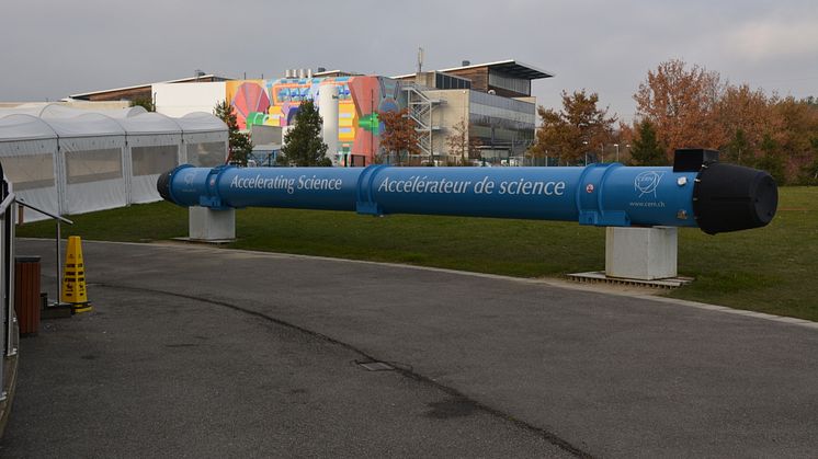 Pressinbjudan – Gymnasielever på unik virtuell rundtur på forskningsanläggningen CERN Schweiz