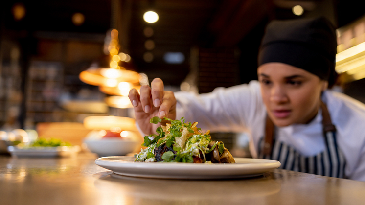 Ny utbildning för gastronomiledare med fokus på blå och gröna proteiner startas - på efterfrågan från branschen