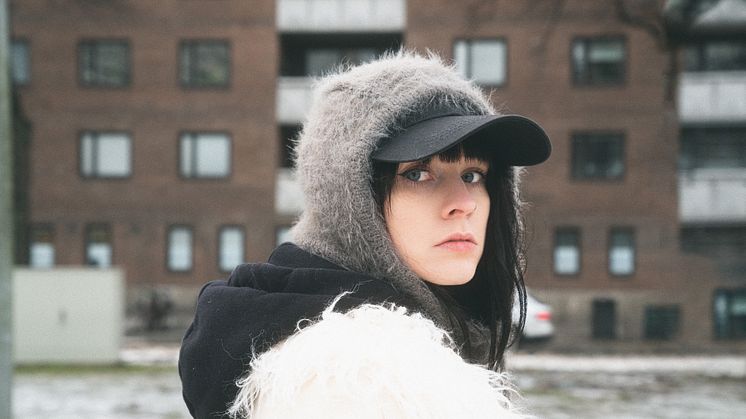 Emma-Lee Andersson släpper ny musik och åker ut på turné 