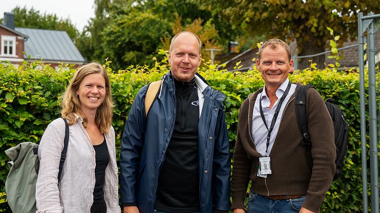 Fr. v. Malva Sinclair, projektledare Kulturhuset Möllegården, Ahrne Christiansson, projektledare för renoveringen och Johan Cronvall, platschef på Otto Nilssons Byggnads AB. 