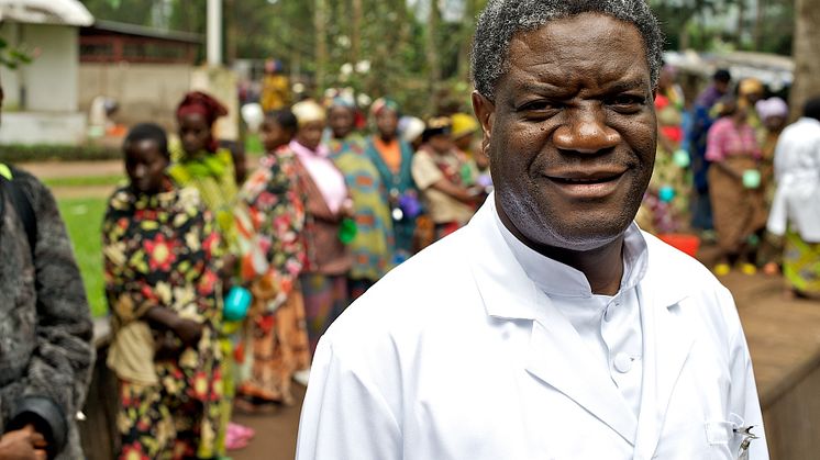 Denis Mukwege, känd som läkaren som vårdar kvinnor som utsatts för sexuellt våld, kommer till Sverige för premiären av filmen "The Man Who Mends Women". Foto: Torleif Svensson