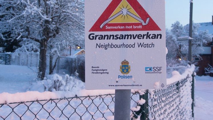 Skylt för grannsamverkan.