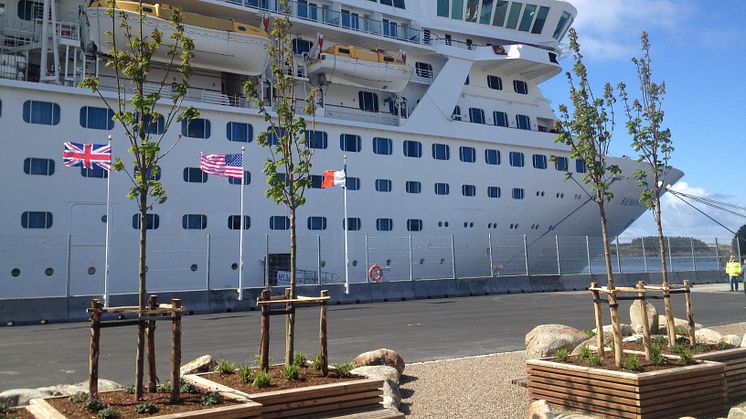 Fred. Olsen Cruise Lines’ Balmoral makes maiden call  at Haugesund, Norway