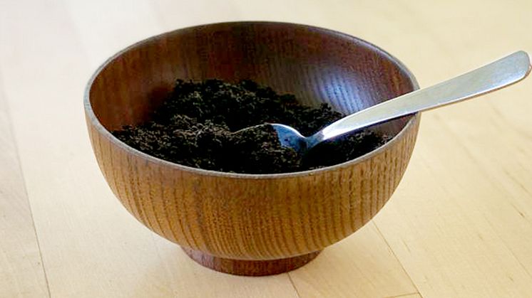 ​Reuse the coffee grounds